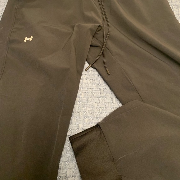 Under armor joggers - Picture 3 of 3